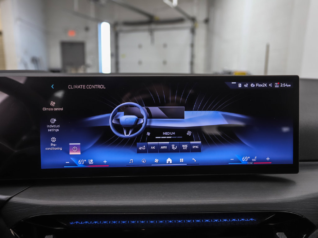 Used 2026 BMW i4 xDrive40i w/ M Sport Package AWD/4WD image 18