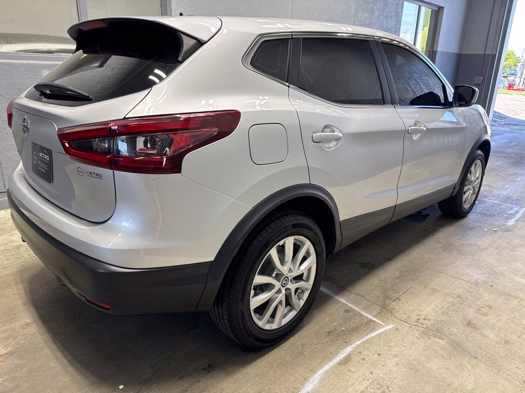Used 2022 Nissan Rogue Sport S FWD image 7
