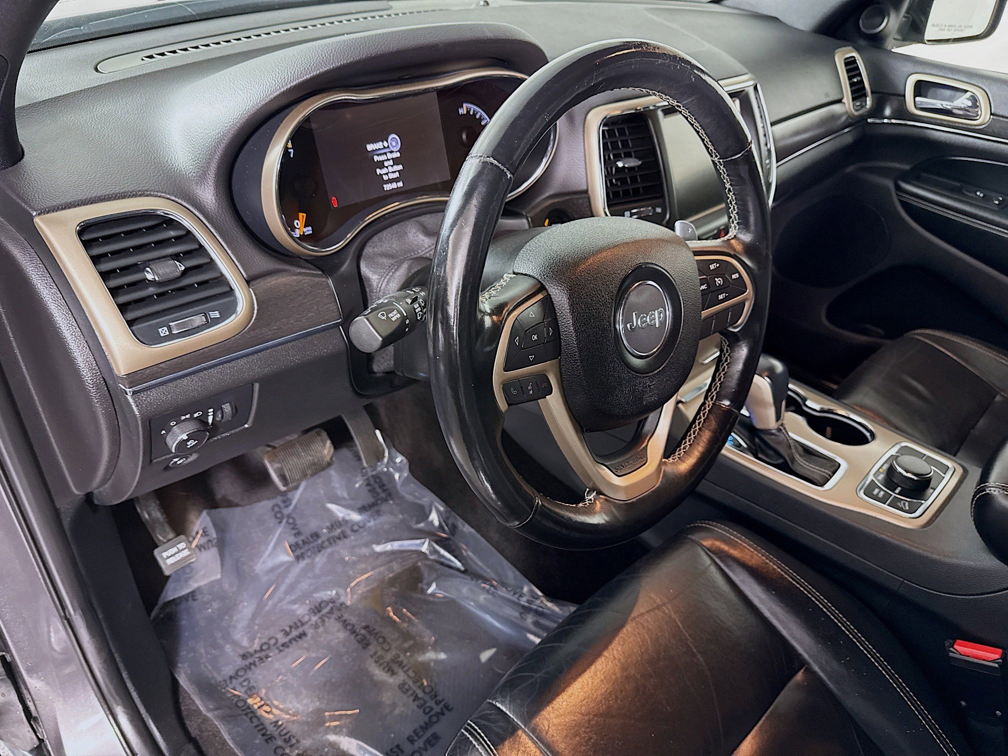 Used 2017 Jeep Grand Cherokee Limited image 23