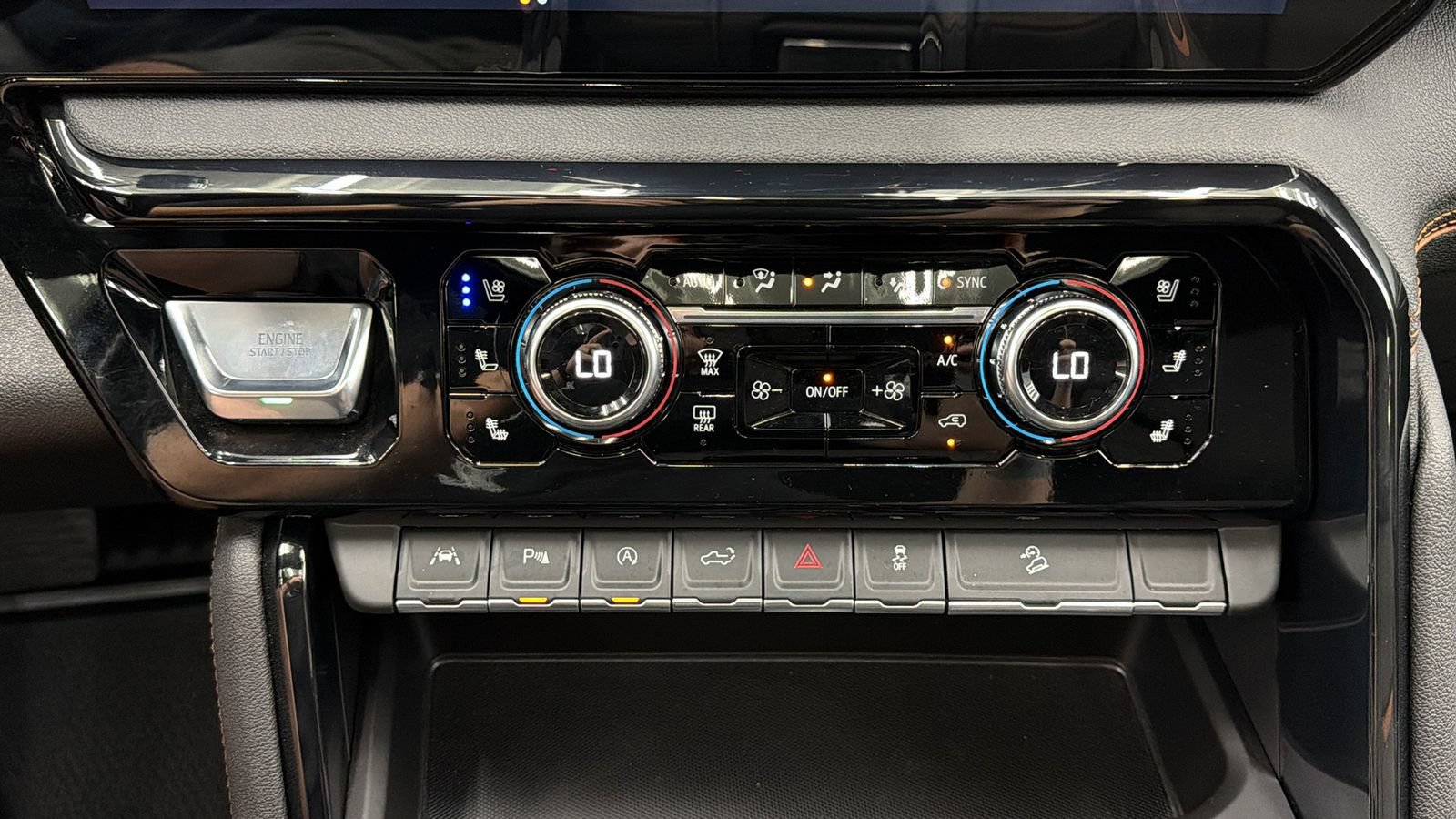 Used 2026 GMC Sierra 1500 AT4 w/ AT4 Premium Package AWD/4WD image 24