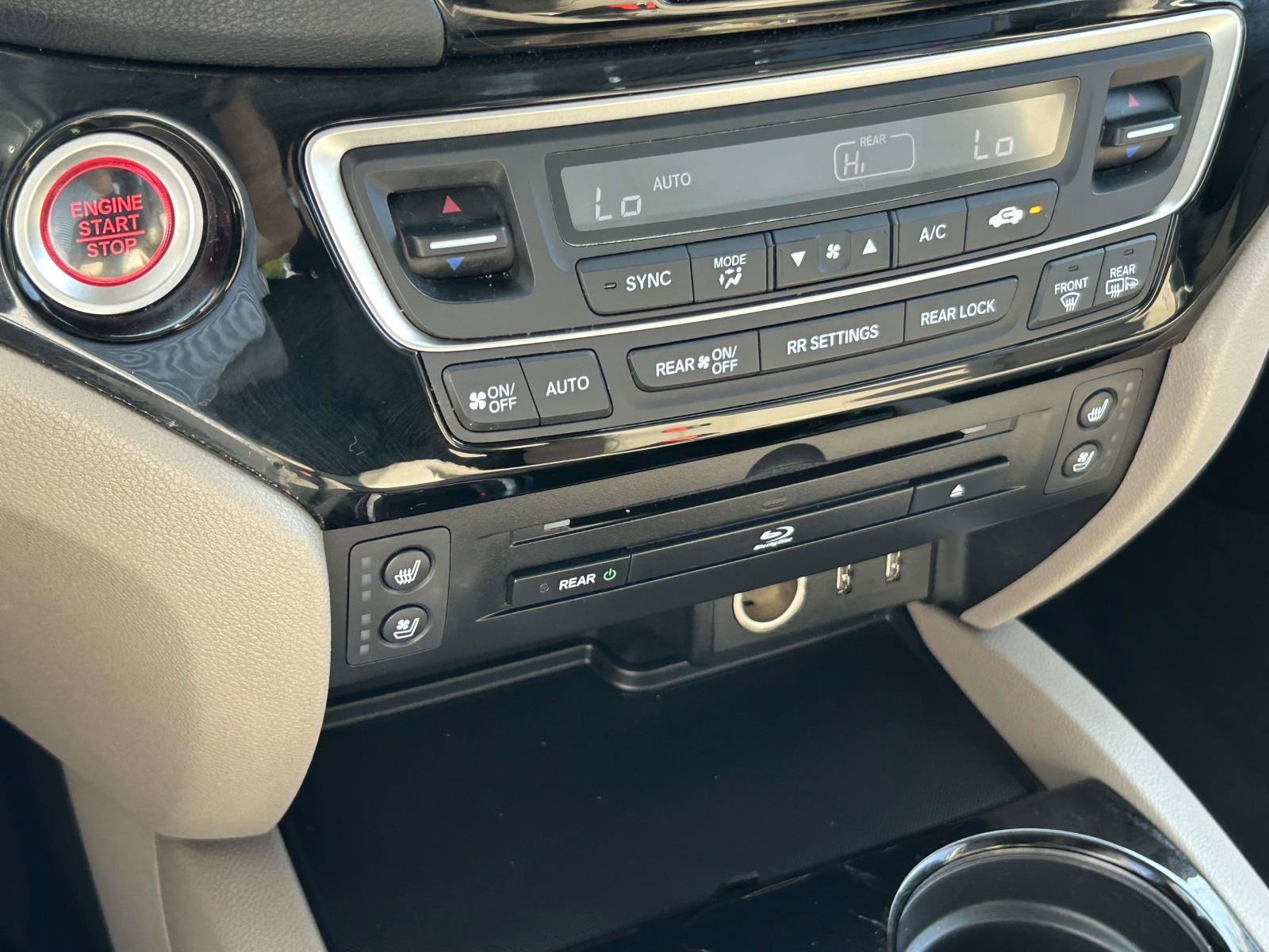 Certified 2018 Honda Pilot Elite image 19