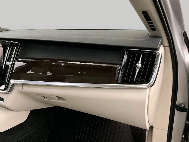 Used 2017 Volvo S90 T6 Momentum w/ Vision Package AWD/4WD image 15