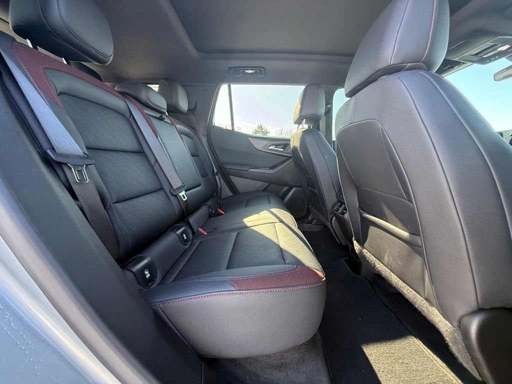 Used 2025 Chevrolet Equinox RS w/ Safety and Technology Package image 35