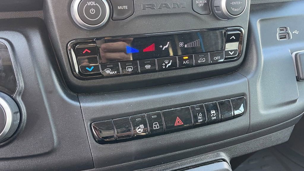 New 2024 RAM ProMaster 3500 w/ Delivery Van Package image 20