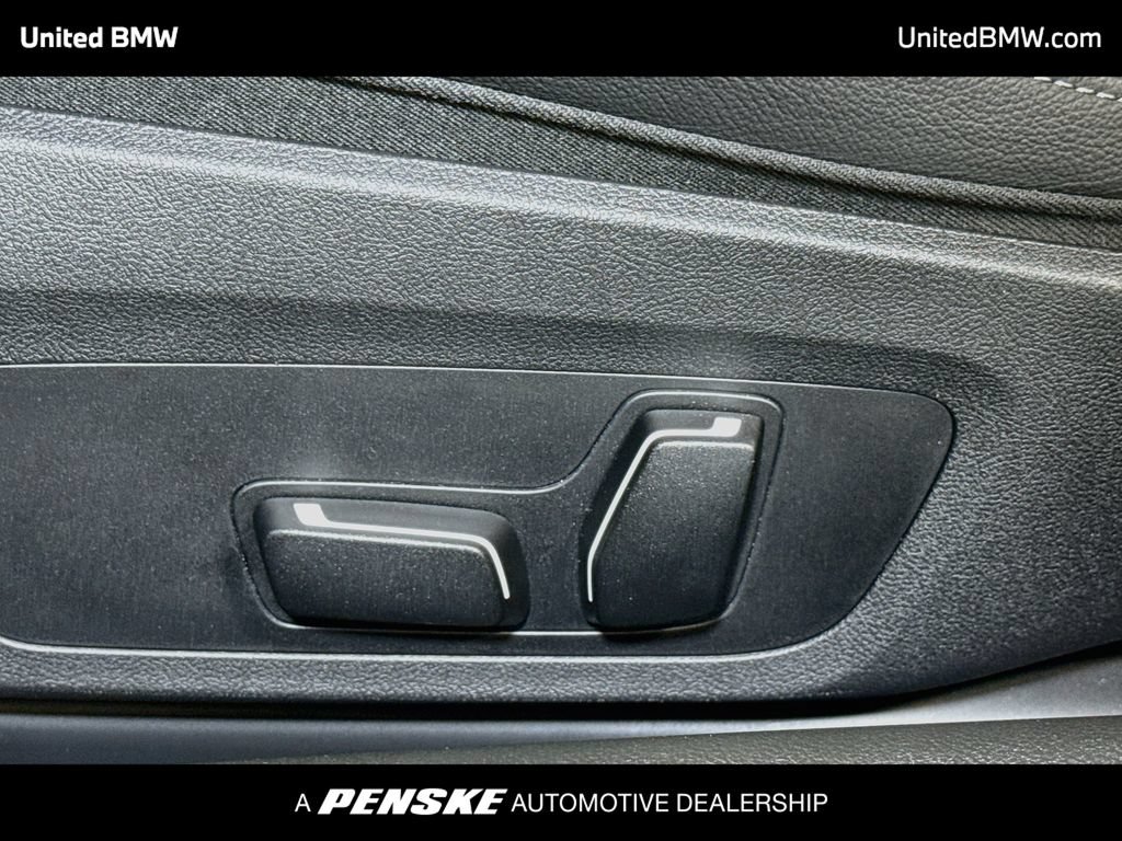 Used 2025 BMW M240i Coupe RWD image 4
