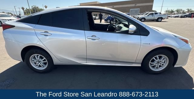Used 2020 Toyota Prius LE w/ Carpet Mat Package FWD image 8