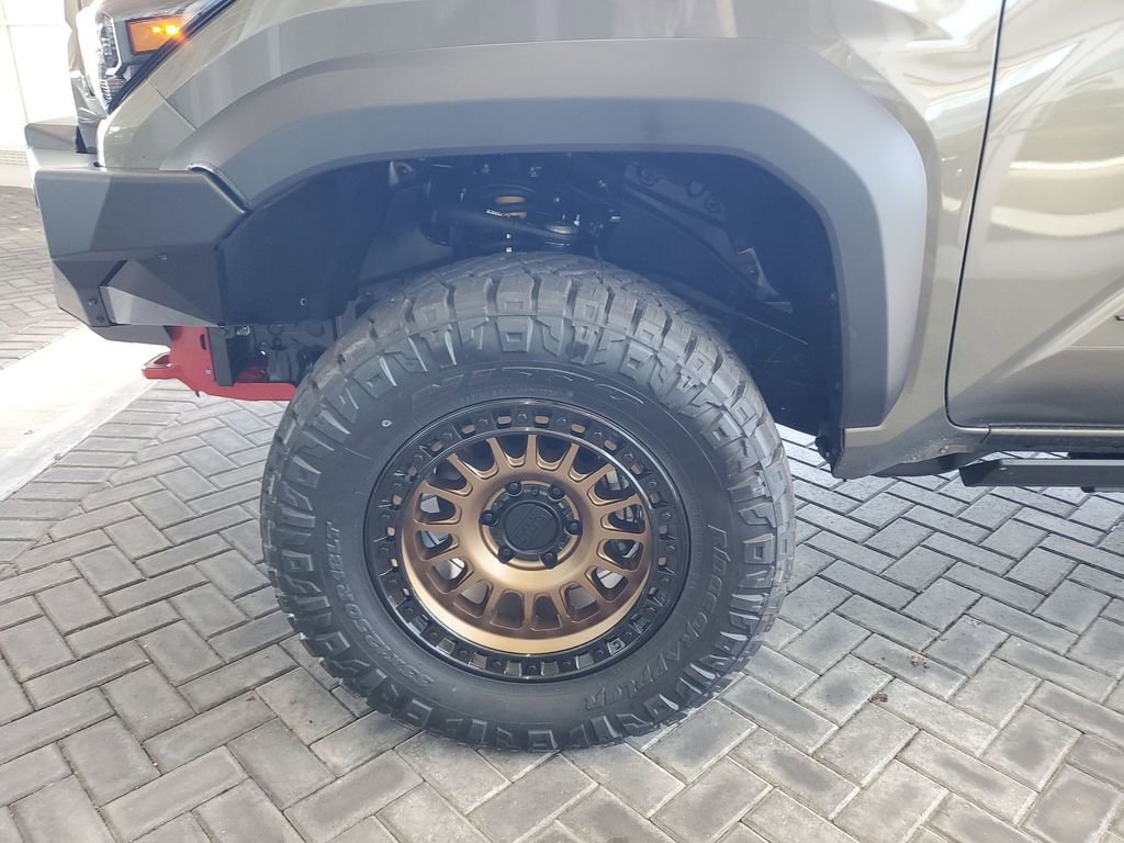 New 2025 Toyota Tacoma TRD Off-Road image 18