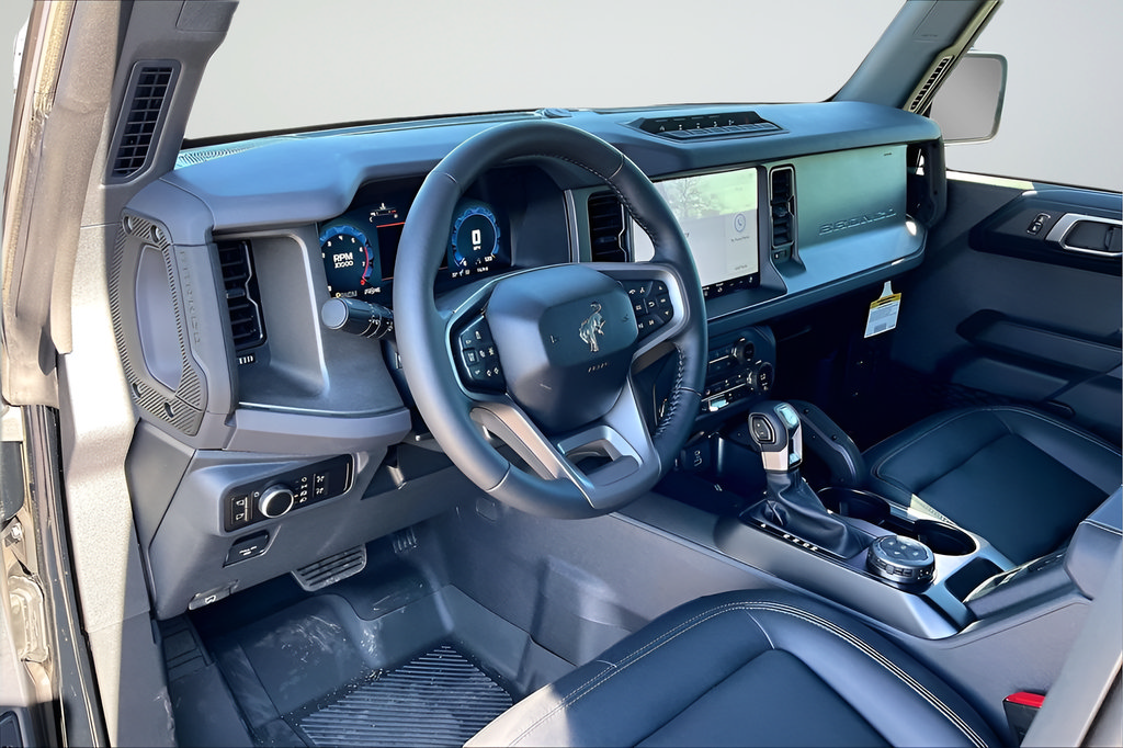 New 2025 Ford Bronco Badlands AWD/4WD image 7