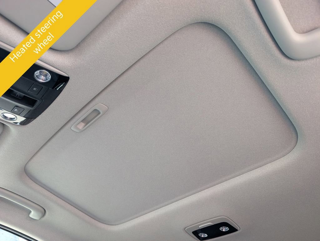 Certified 2025 Kia Niro Wave w/ Wave Preserve Package image 17