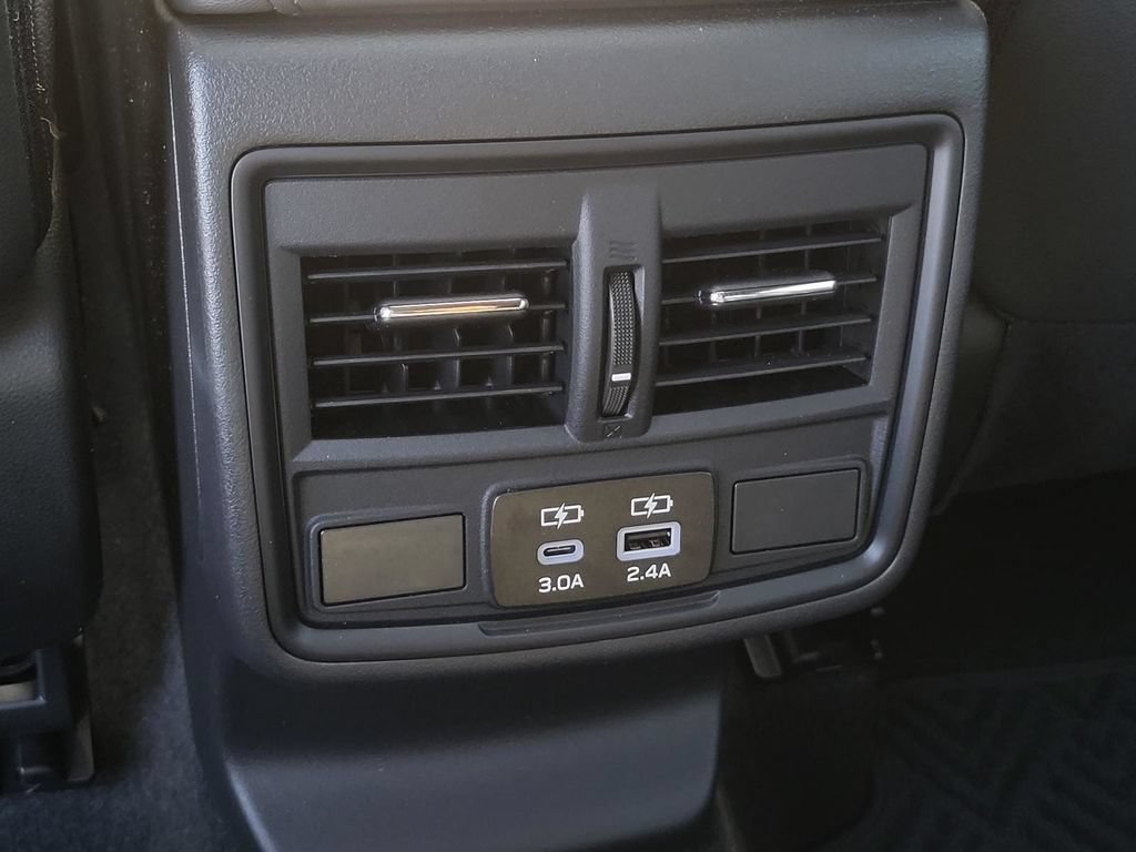 Used 2026 Subaru Outback Premium AWD/4WD image 17