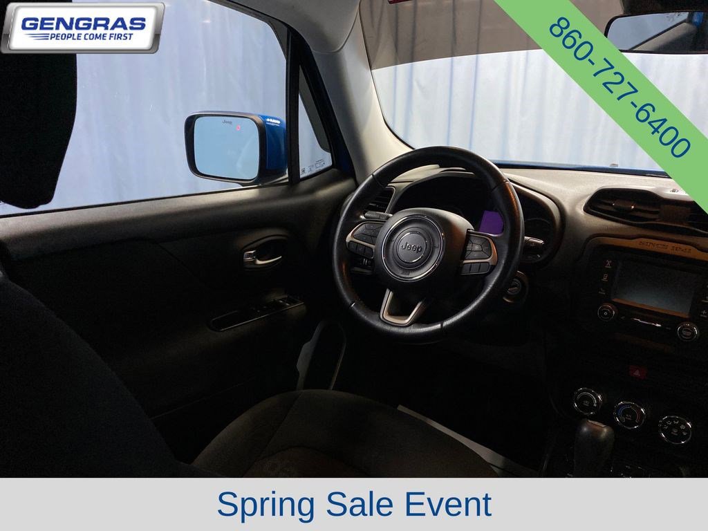 Used 2015 Jeep Renegade Latitude AWD/4WD image 38