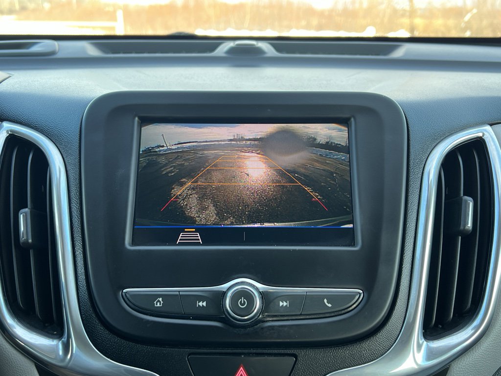 Used 2020 Chevrolet Equinox LS image 25