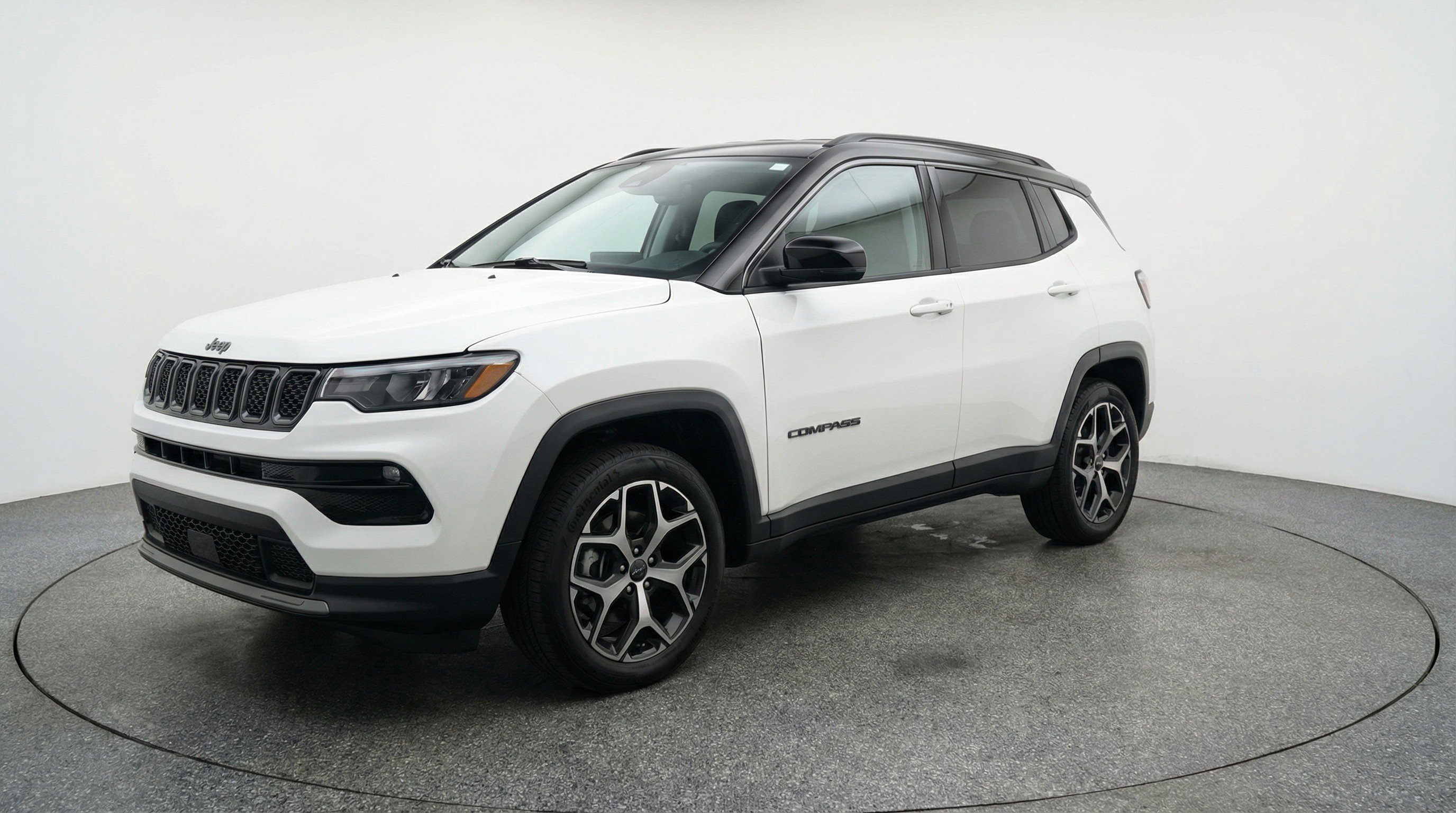 Used 2025 Jeep Compass Limited AWD/4WD image 3