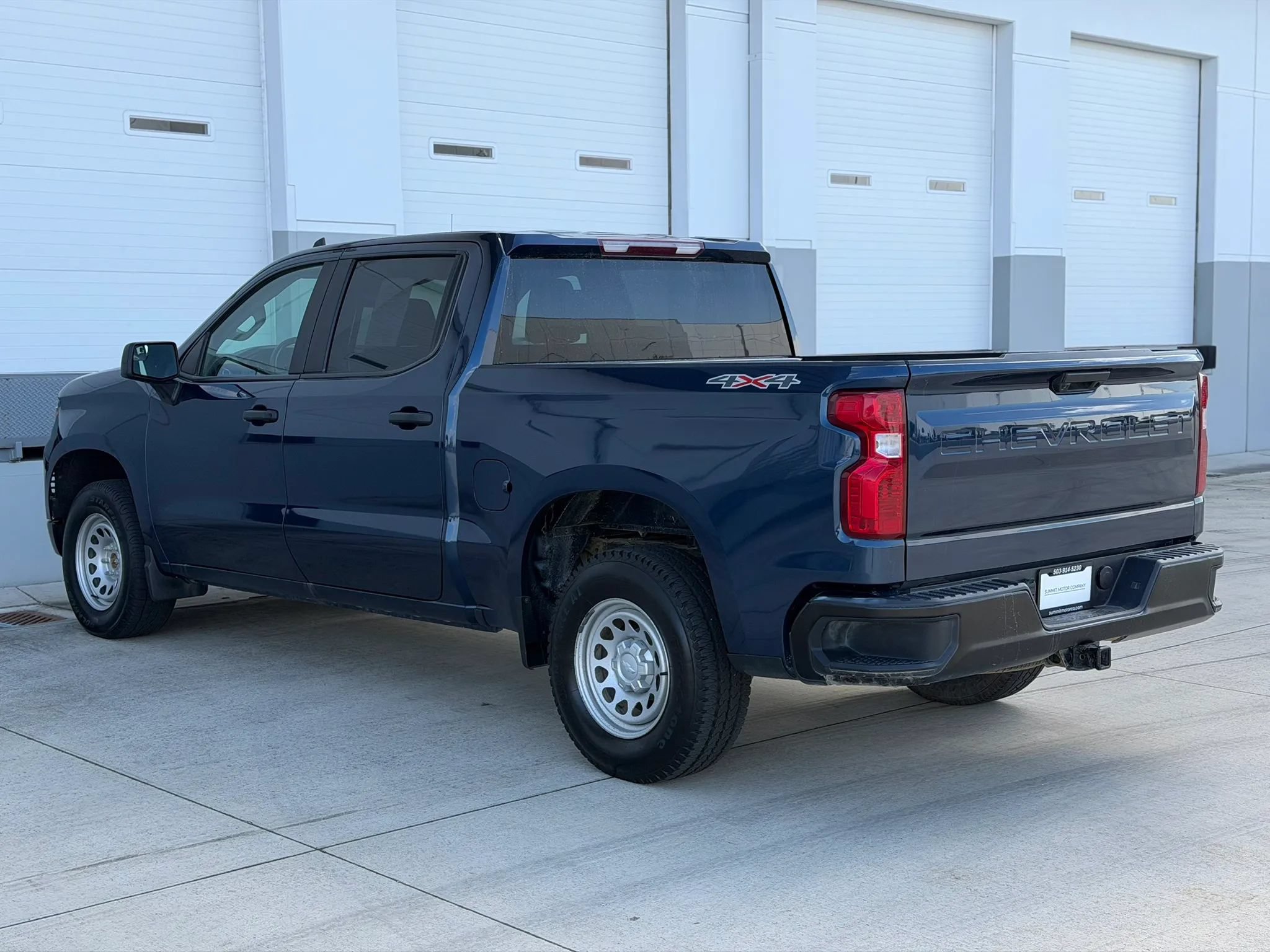 Used 2023 Chevrolet Silverado 1500 W/T w/ Trailering Package AWD/4WD image 4