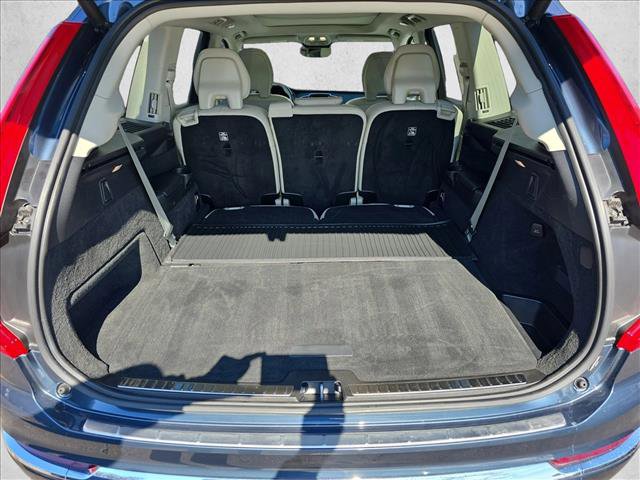 Used 2025 Volvo XC90 B6 Plus w/ Protection Package Premier AWD/4WD image 12