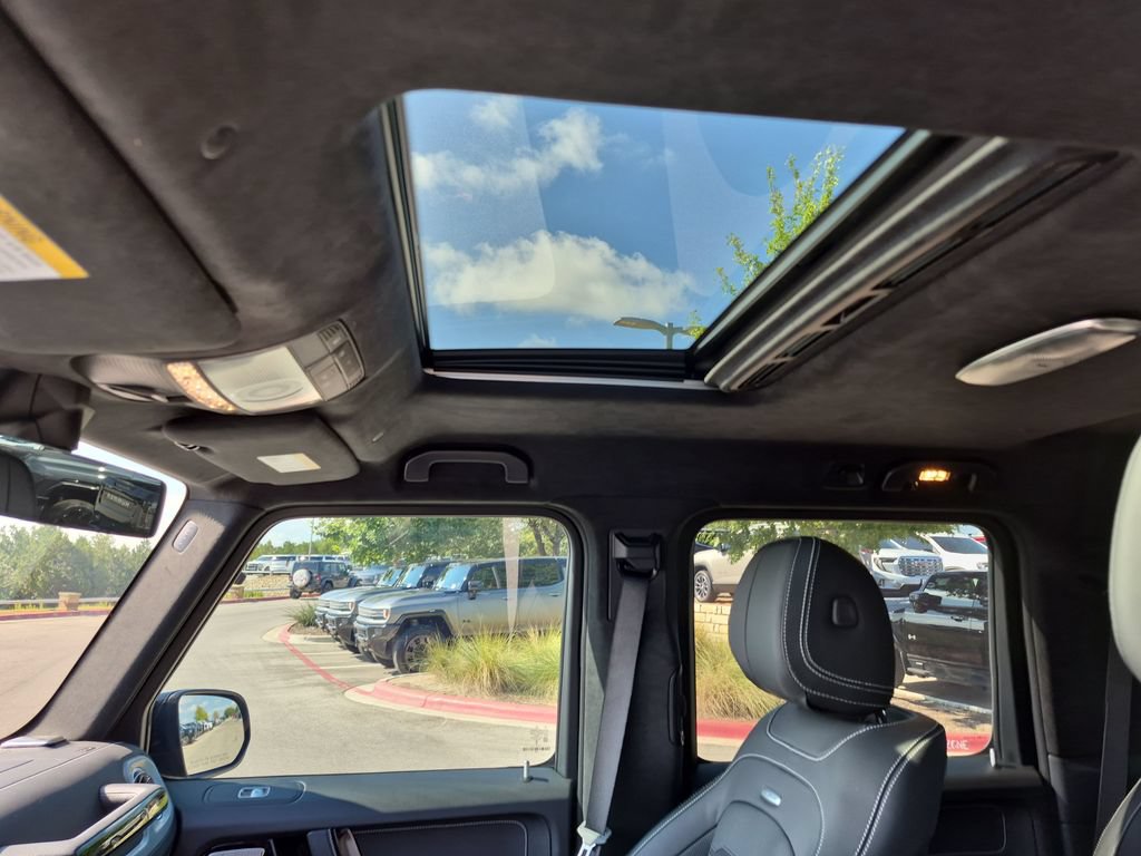 Used 2027 Mercedes-Benz G 63 AMG 4MATIC image 30