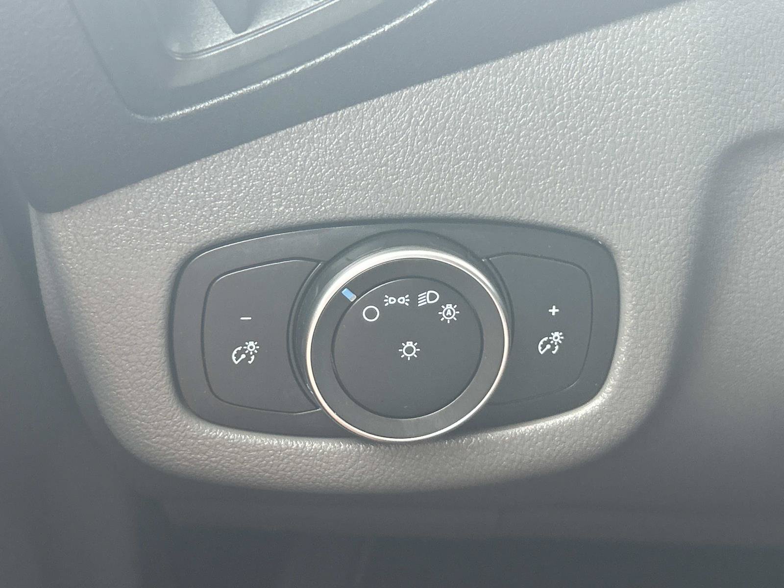 Used 2022 Ford Transit Connect XL FWD image 39