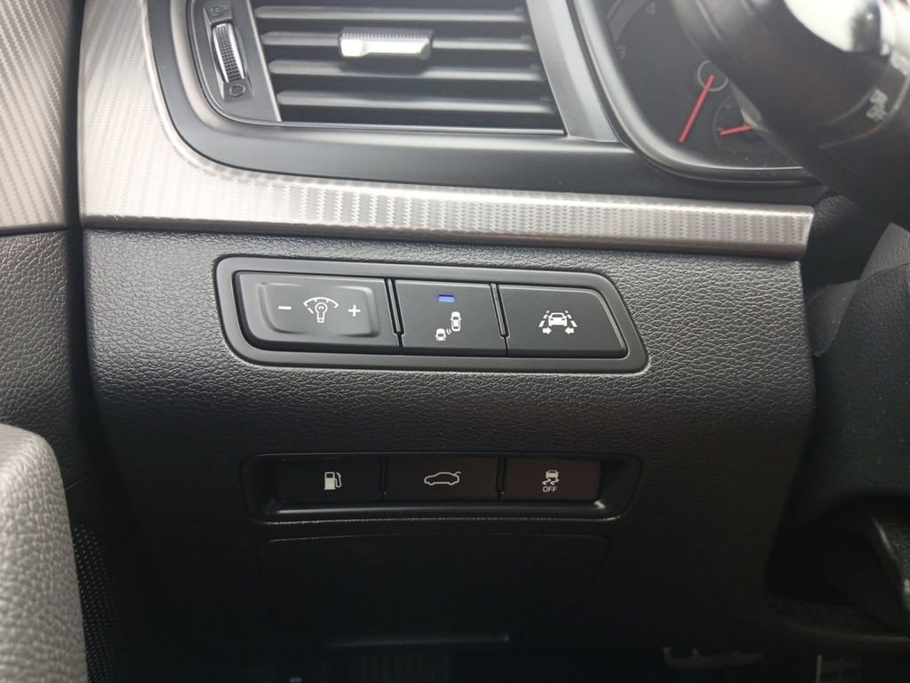 Used 2018 Hyundai Sonata Limited FWD image 18