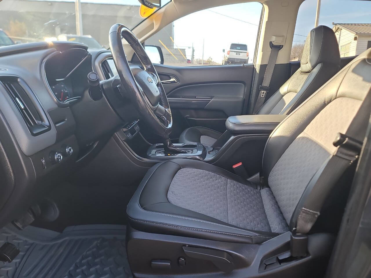 Used 2019 Chevrolet Colorado Z71 image 10