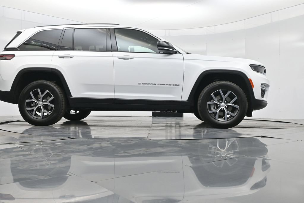 New 2025 Jeep Grand Cherokee Limited image 47