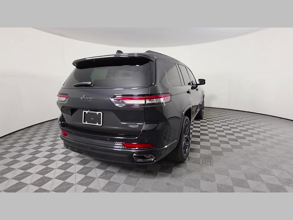 Used 2024 Jeep Grand Cherokee L Summit w/ High Altitude Package AWD/4WD image 40