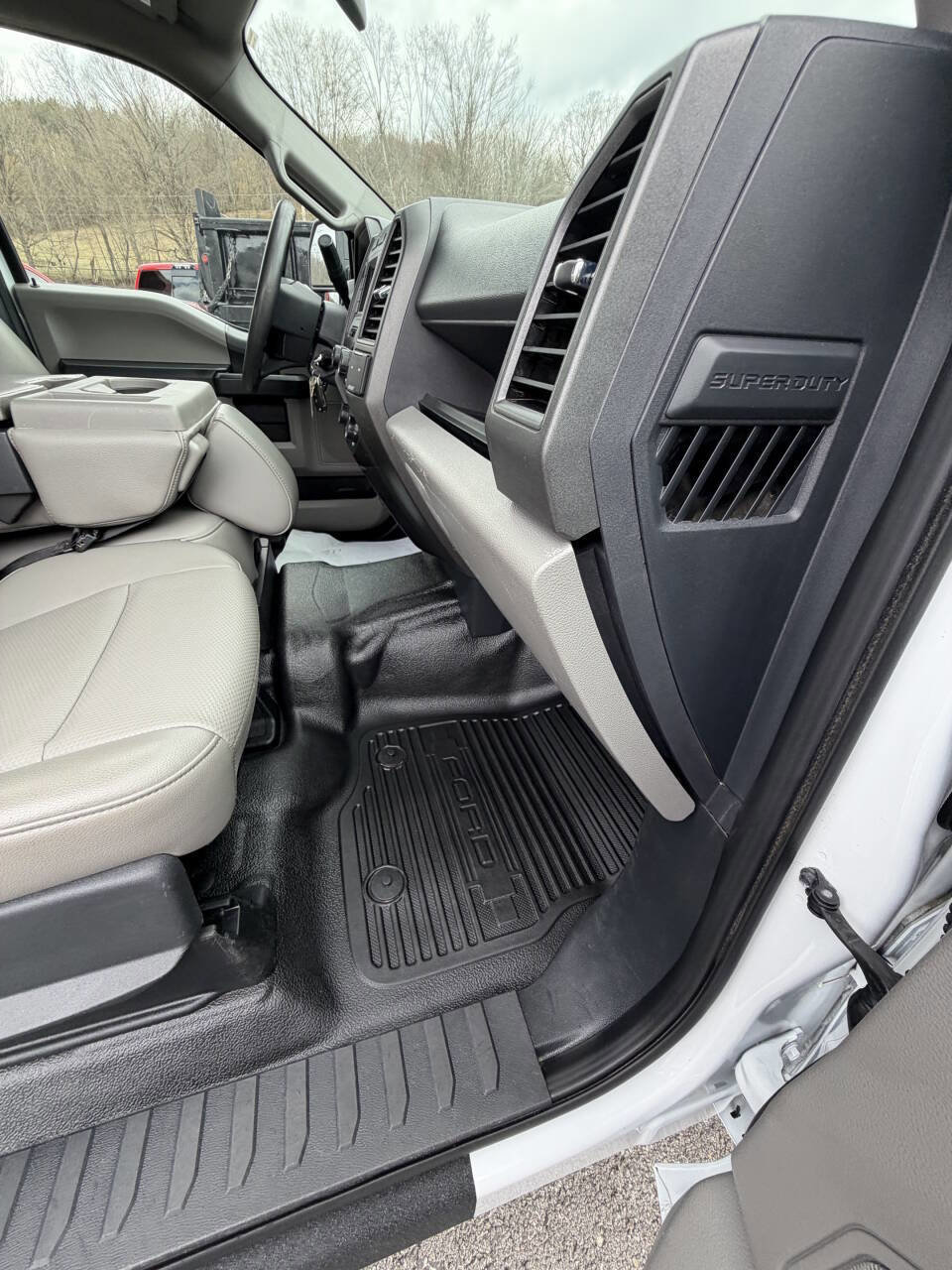 Used 2022 Ford F350 XL w/ Power Equipment Group image 30