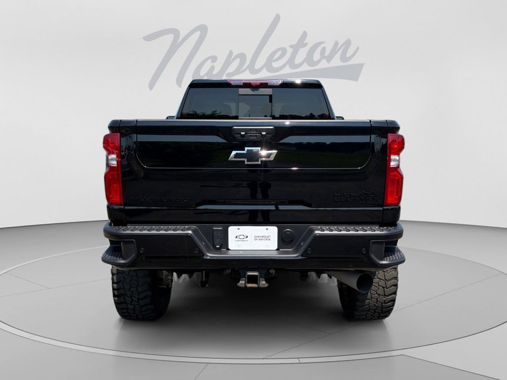 Used 2024 Chevrolet Silverado 3500 High Country w/ High Country Premium Package AWD/4WD image 4