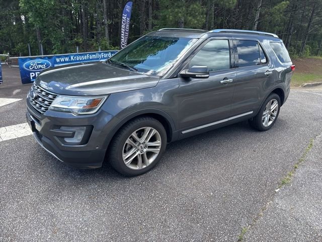 Used 2016 Ford Explorer Limited w/ Equipment Group 301A AWD/4WD image 11