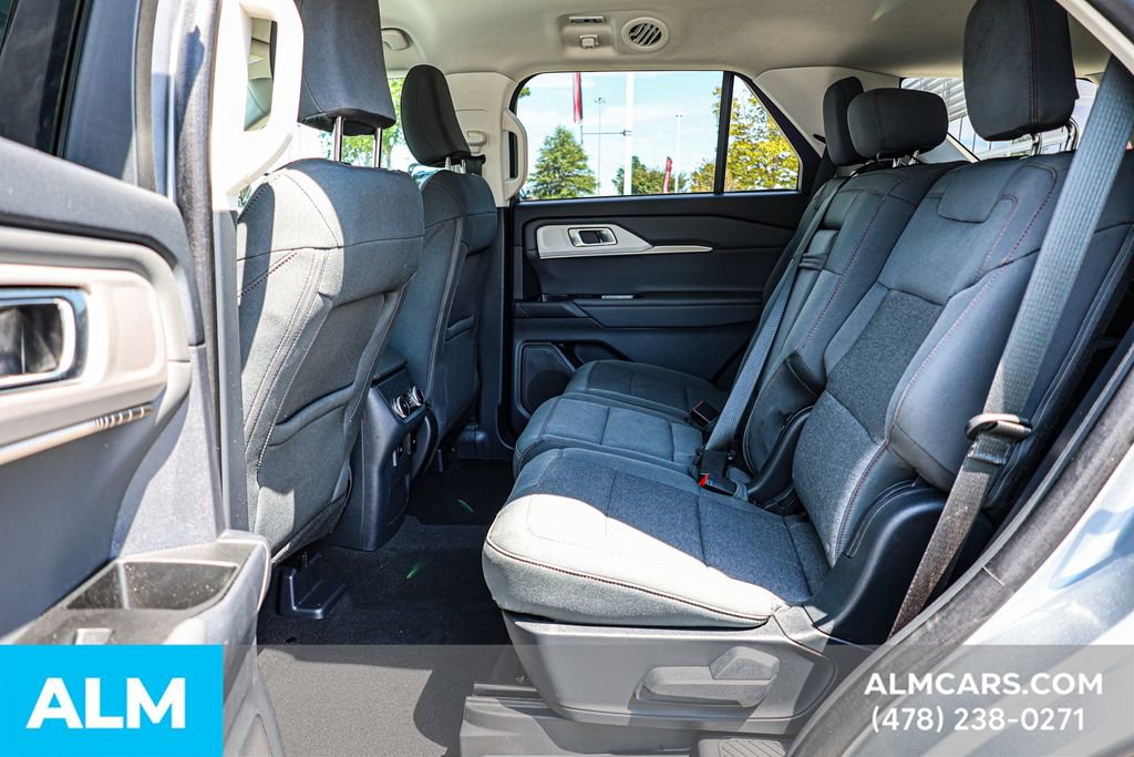 Used 2025 Ford Explorer Active image 19