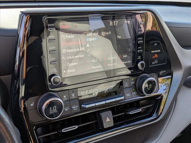 Used 2021 Toyota Highlander XLE FWD image 14