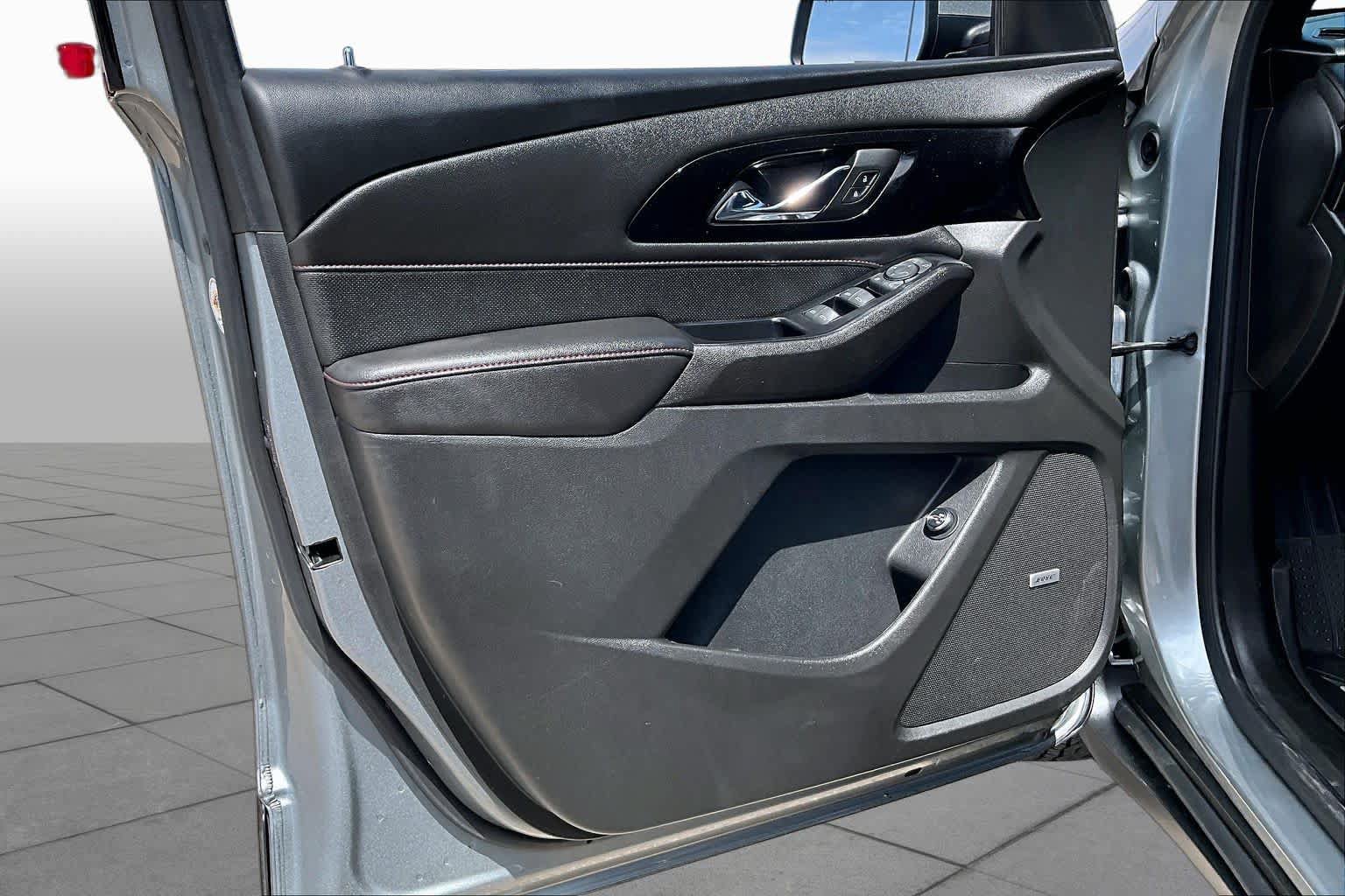 Used 2023 Chevrolet Traverse RS w/ LPO, Floor Liner Package FWD image 21