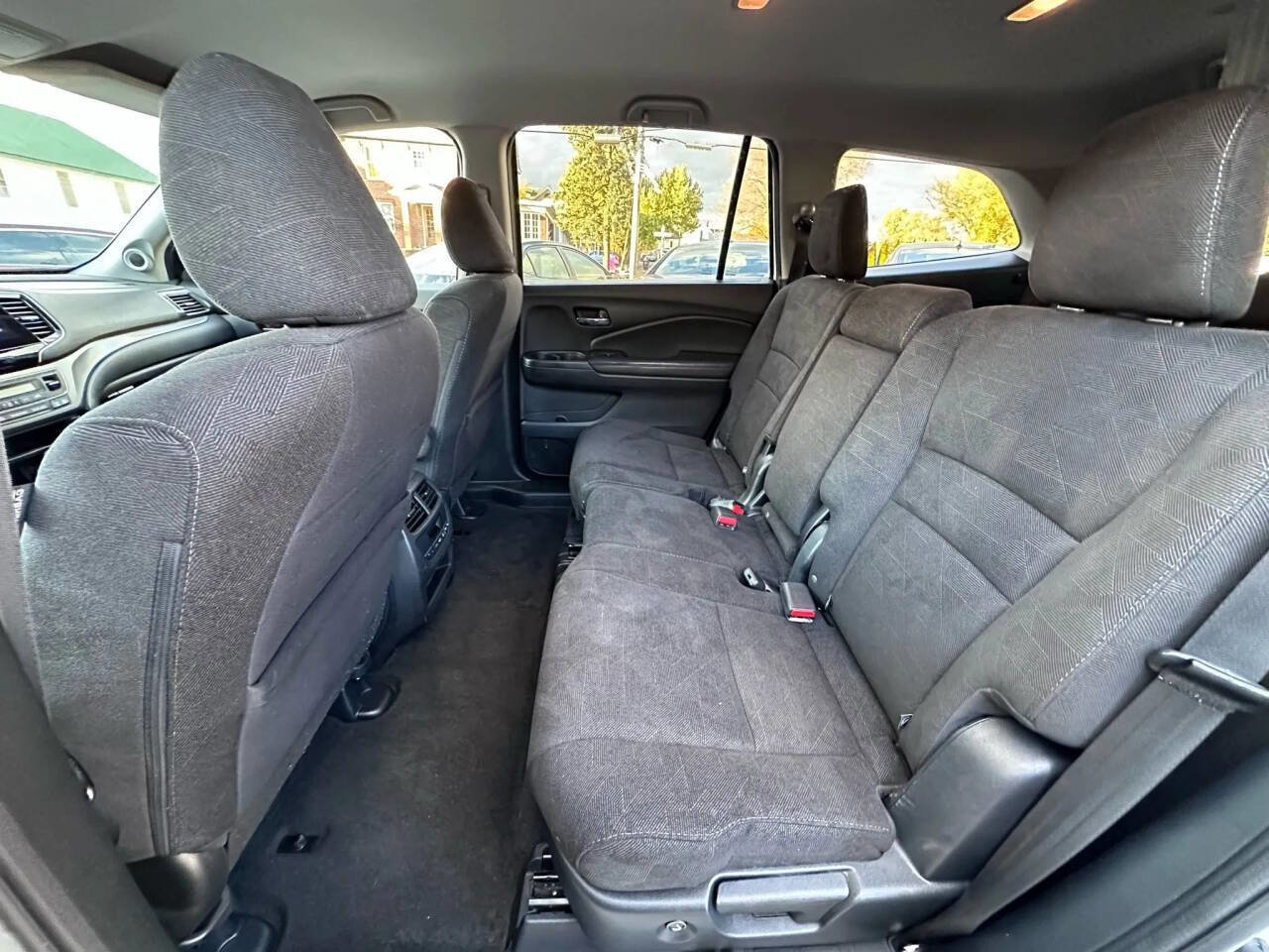 Used 2020 Honda Pilot EX image 12