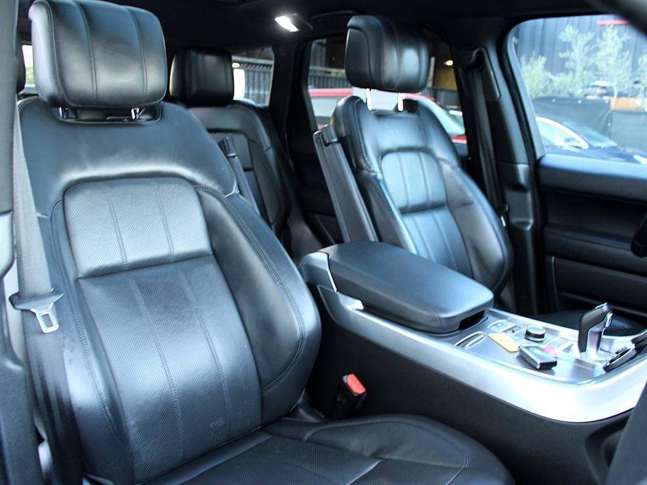 Used 2018 Land Rover Range Rover Sport HSE image 23