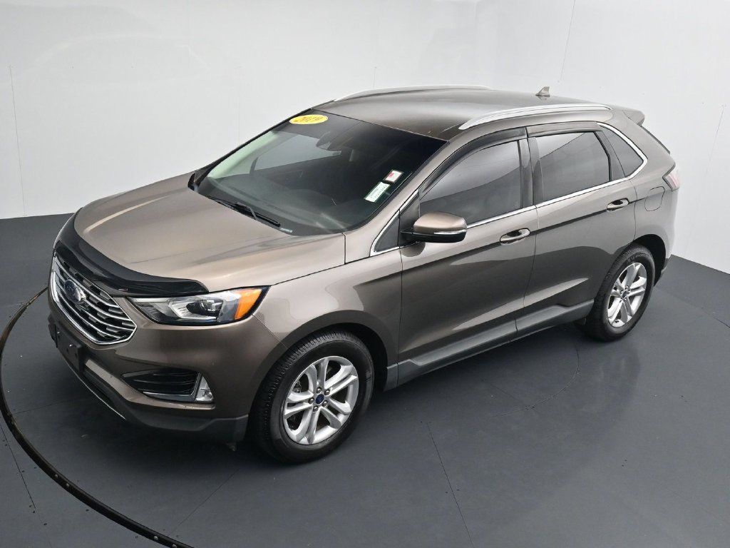Used 2019 Ford Edge SEL AWD/4WD image 26