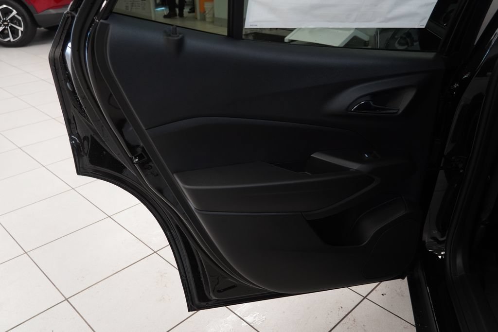 New 2026 Chevrolet Trax LT w/ Driver Confidence Package FWD image 19