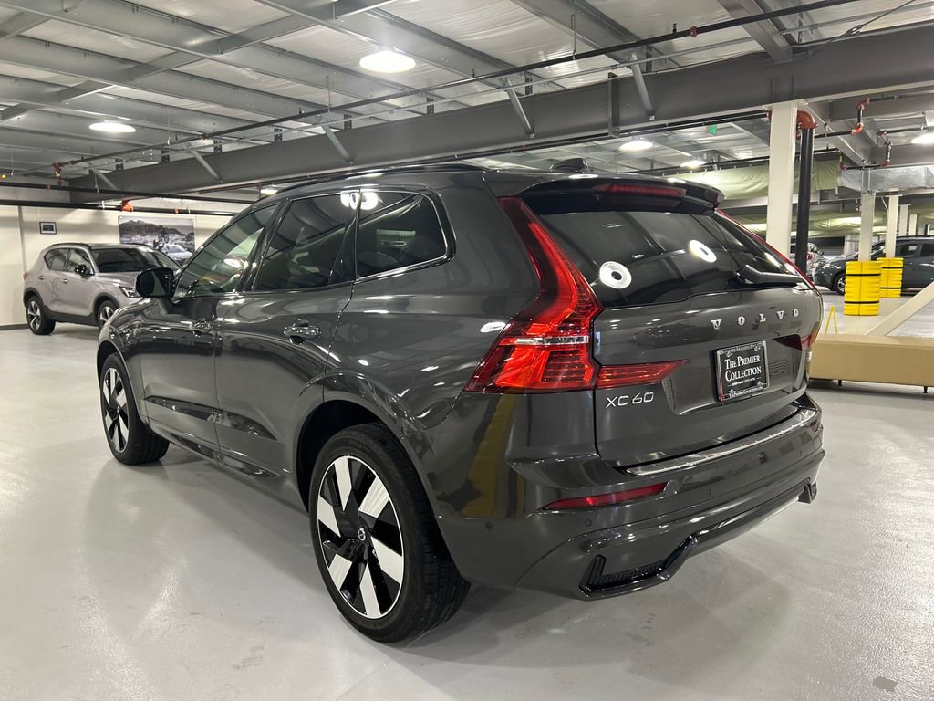 Certified 2023 Volvo XC60 T8 Plus w/ Climate Package image 4