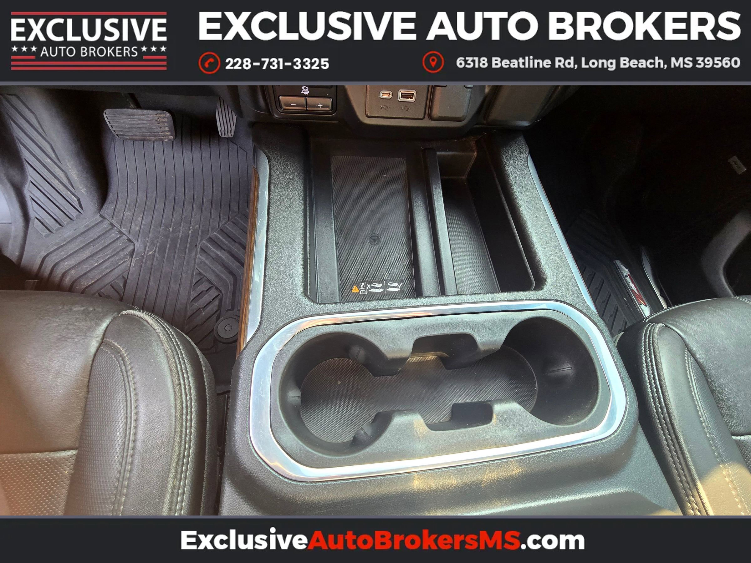Used 2022 Chevrolet Silverado 1500 High Country w/ Technology Package image 34