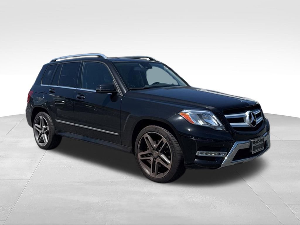 Used 2014 Mercedes-Benz GLK 350 4MATIC image 3