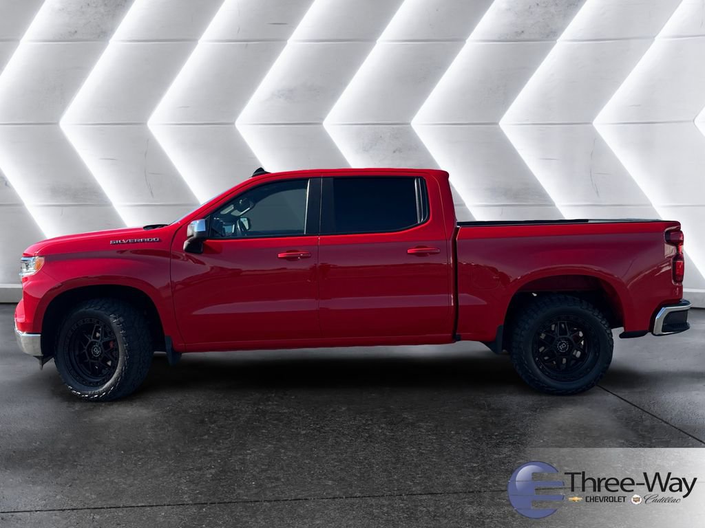 Used 2023 Chevrolet Silverado 1500 LT image 2