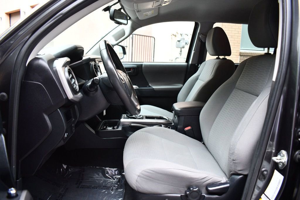 Used 2017 Toyota Tacoma TRD Sport image 20