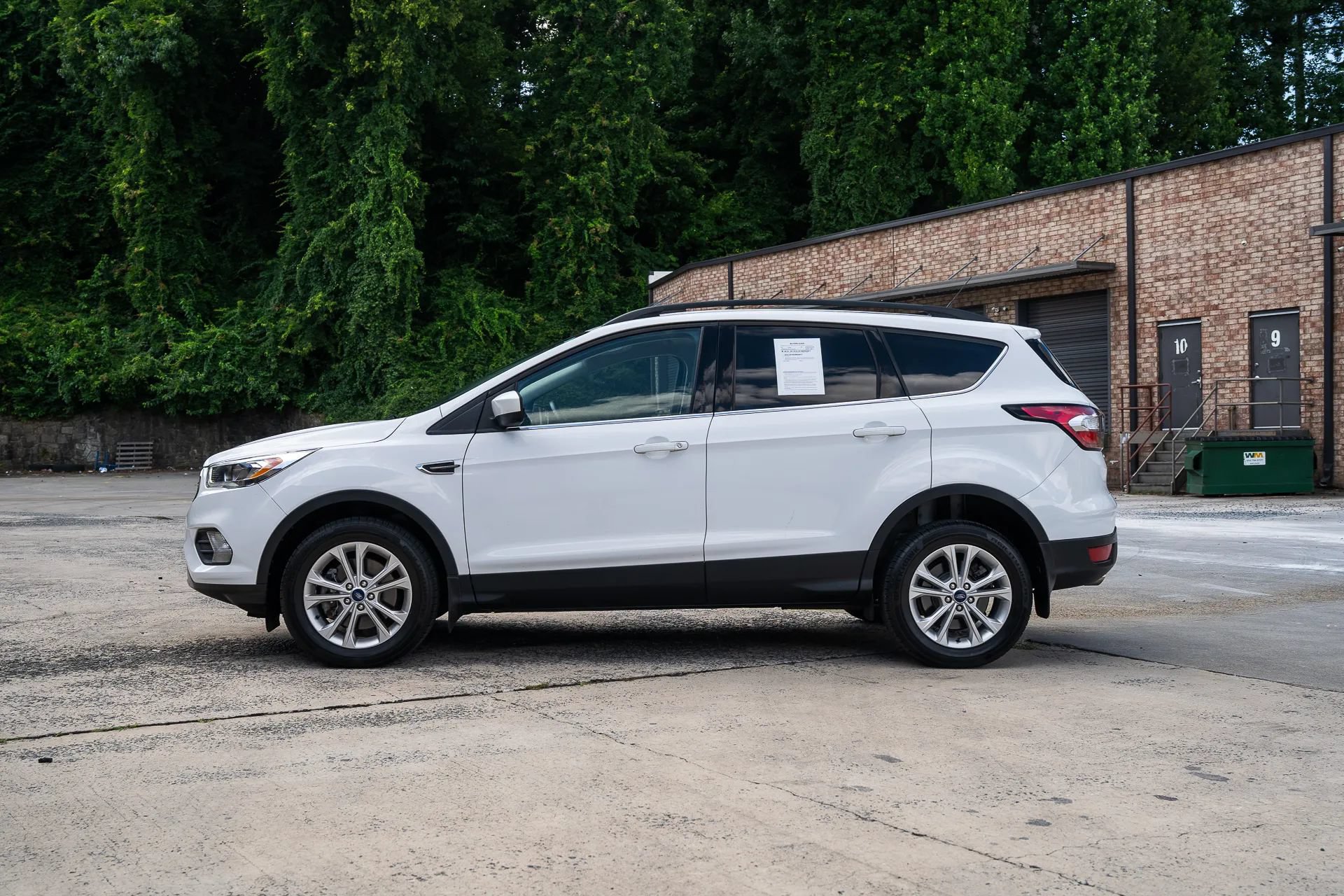 Used 2018 Ford Escape SEL AWD/4WD image 4