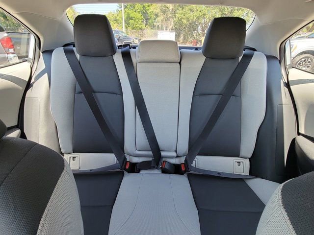 Used 2025 Toyota Corolla LE FWD image 5
