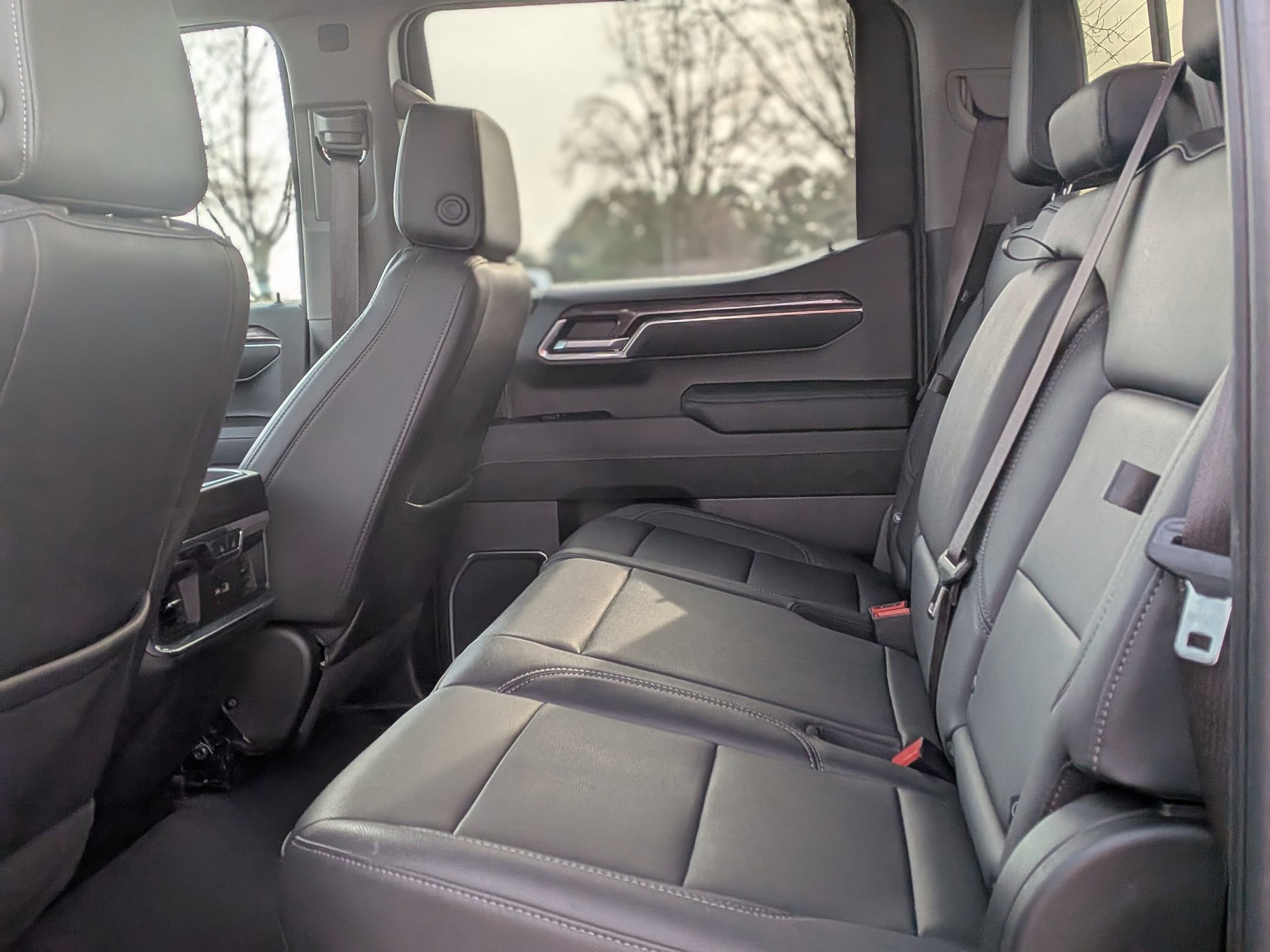 Used 2023 Chevrolet Silverado 1500 LTZ w/ Technology Package image 32