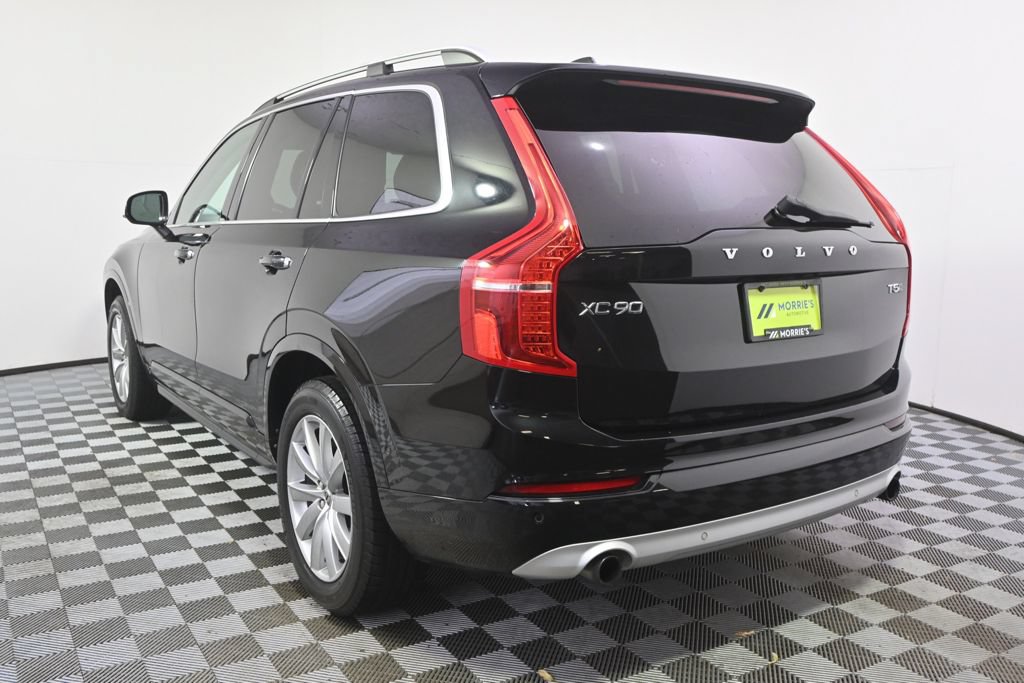 Used 2018 Volvo XC90 T5 Momentum w/ Convenience Package AWD/4WD image 4