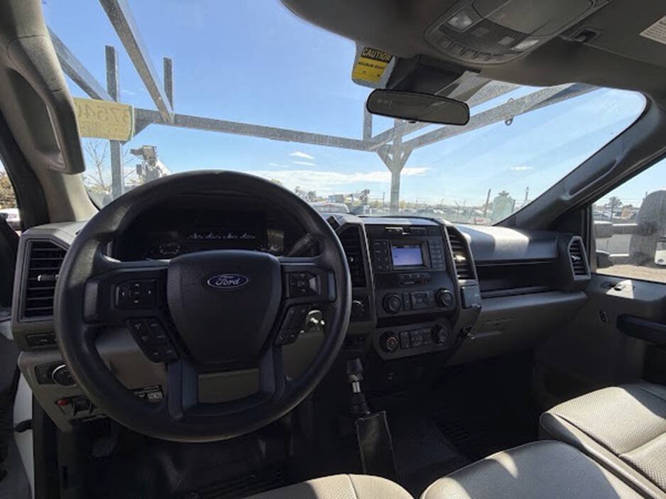 Used 2022 Ford F550 4x4 Crew Cab Super Duty w/ Power Equipment Group image 14
