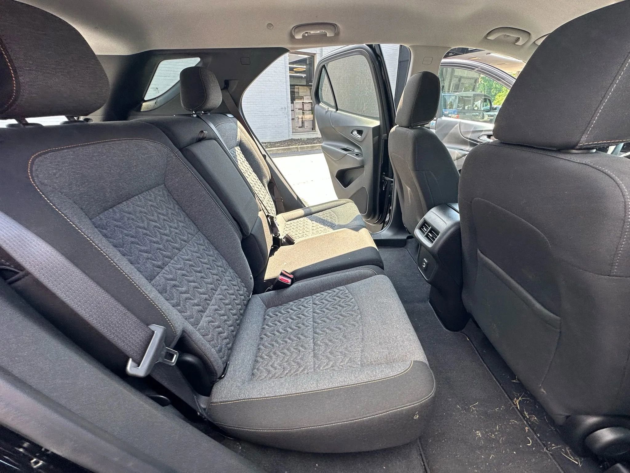 Used 2022 Chevrolet Equinox LT image 28