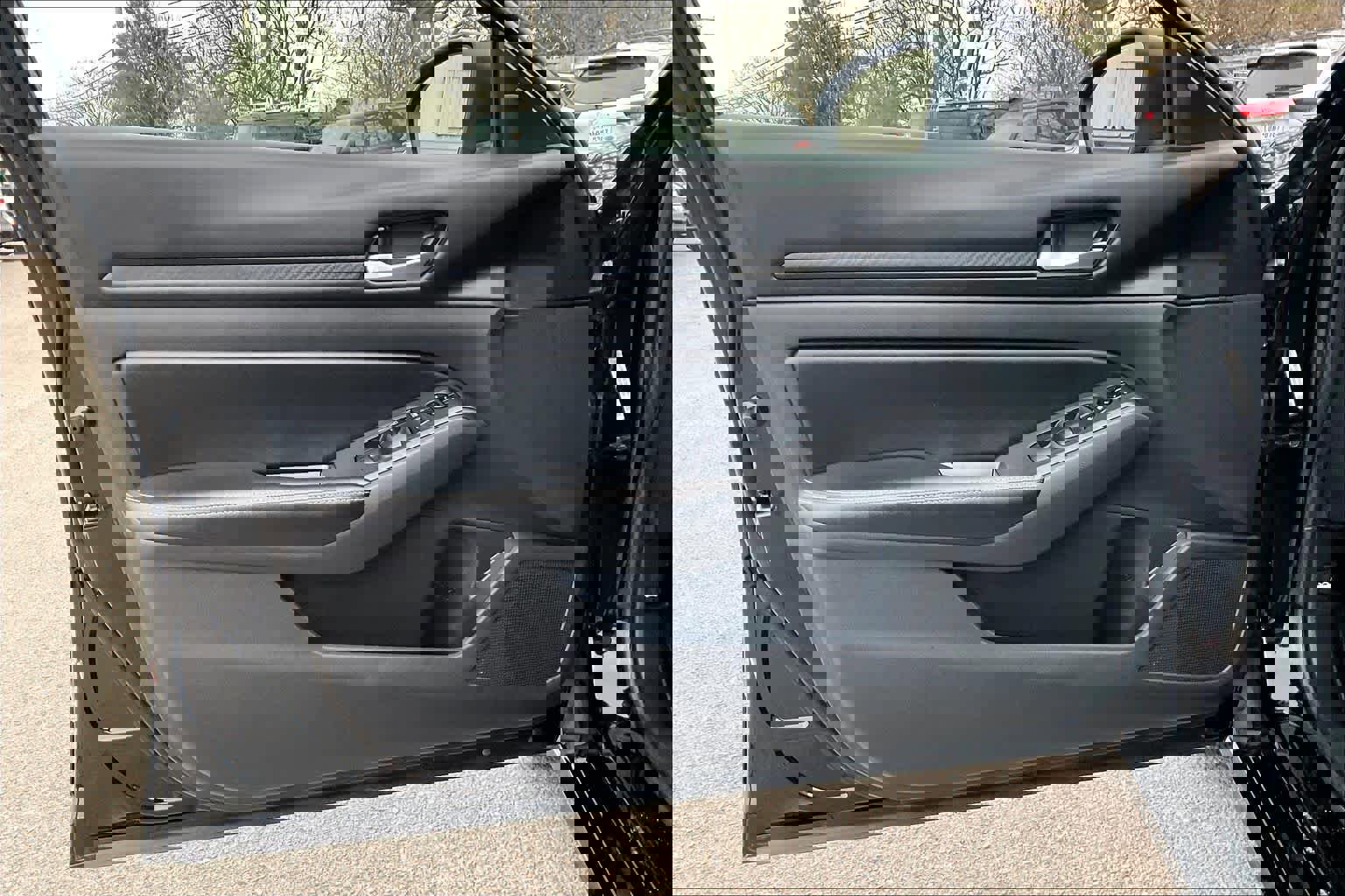 Used 2024 Nissan Altima 2.5 SV image 21