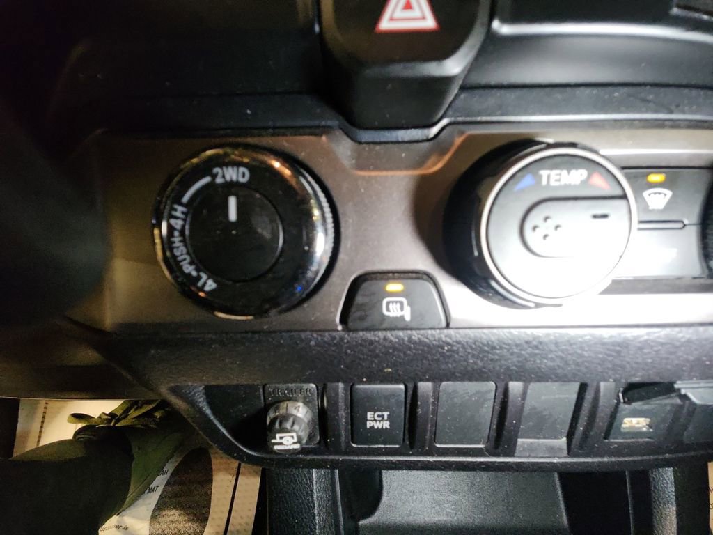 Used 2023 Toyota Tacoma SR AWD/4WD image 19