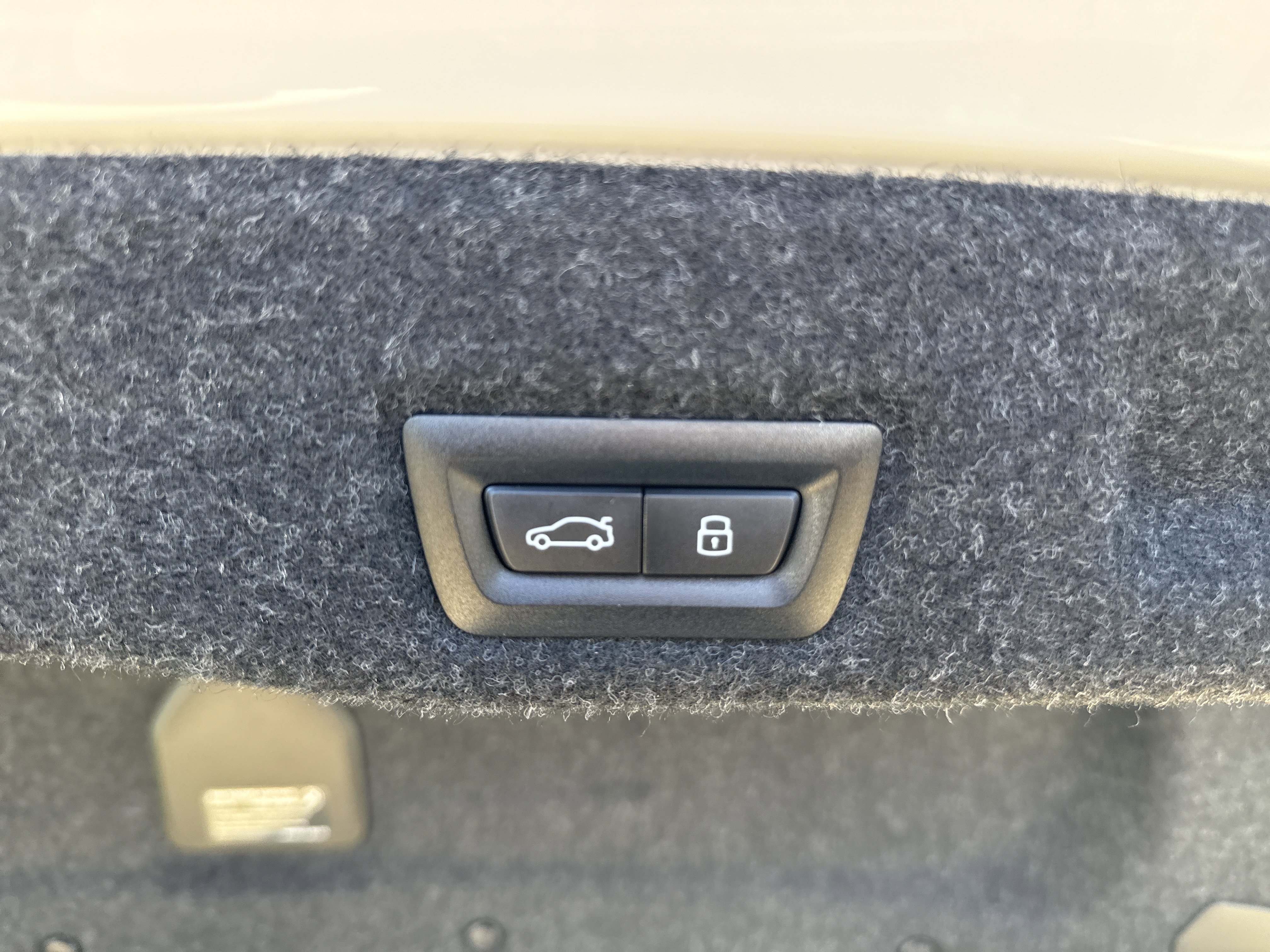 New 2026 BMW i5 eDrive40 image 25