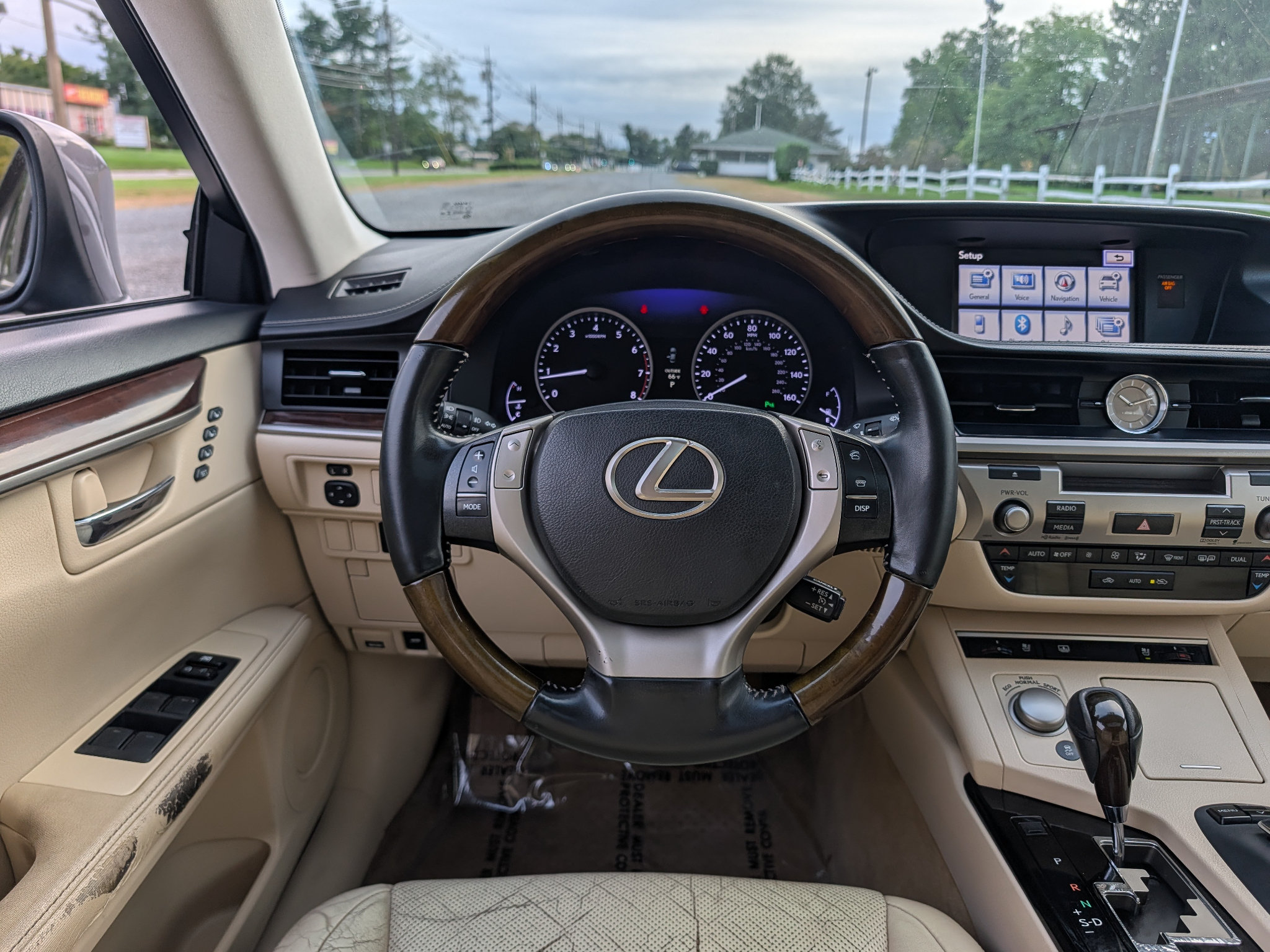 Used 2013 Lexus ES 350 w/ Luxury Pkg FWD image 30